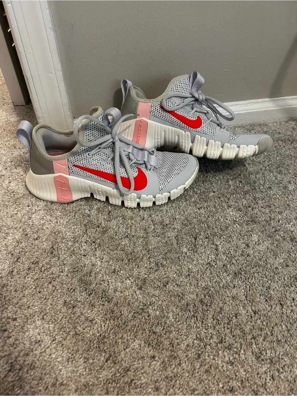 Nike sneakers like new worn once